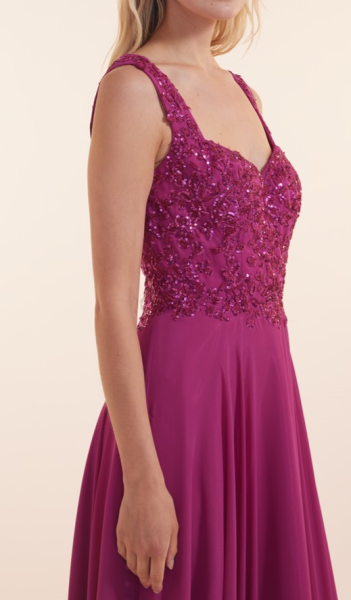 Langes Ballkleid in dark fuchsia